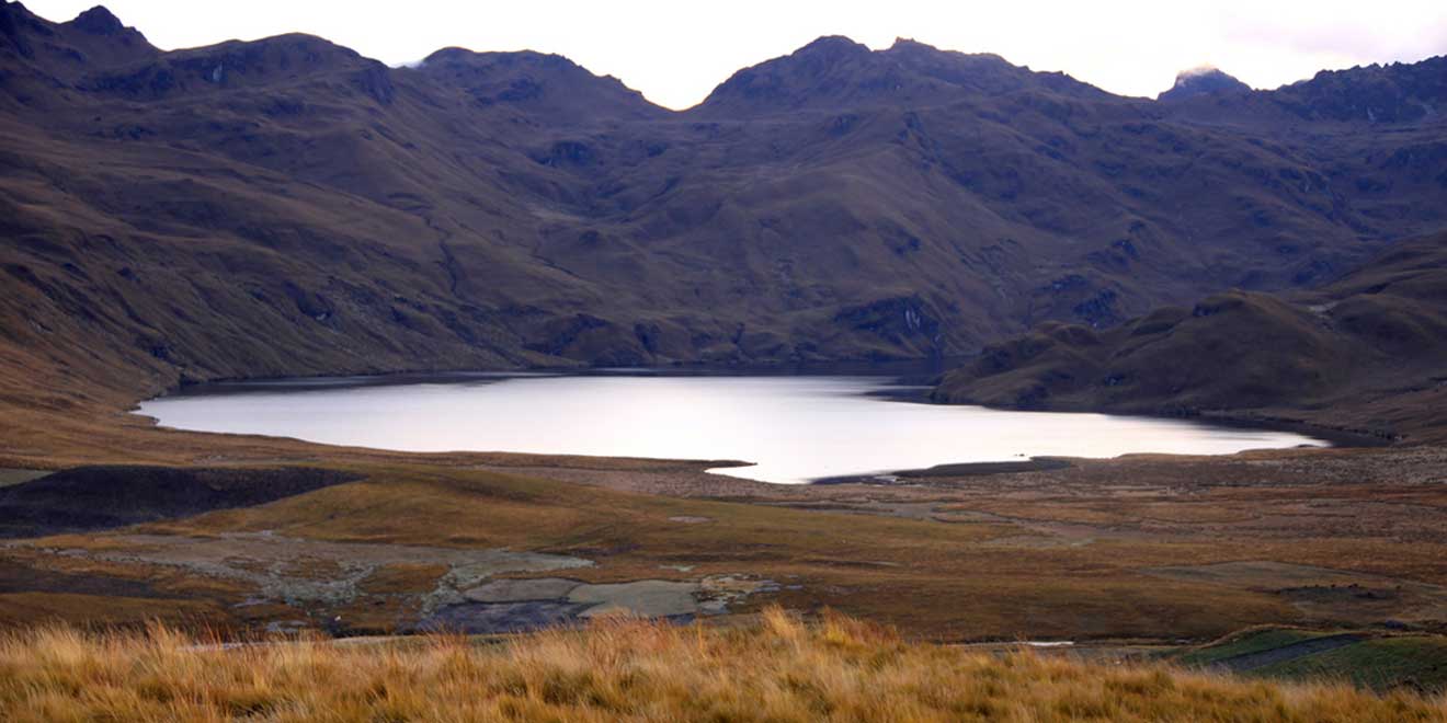 Lakes of Ozogoche, Chimborazo, Ecuador. Tourist Attraction - PlanetAndes