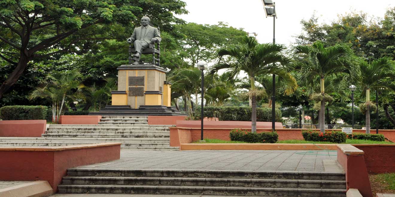 Kennedy Park Guayaquil Ecuador Tourist Attractions Planetandes